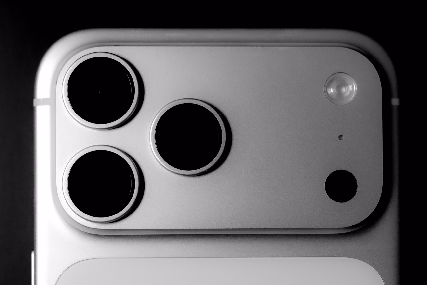 iPhone 17 Pro camera module