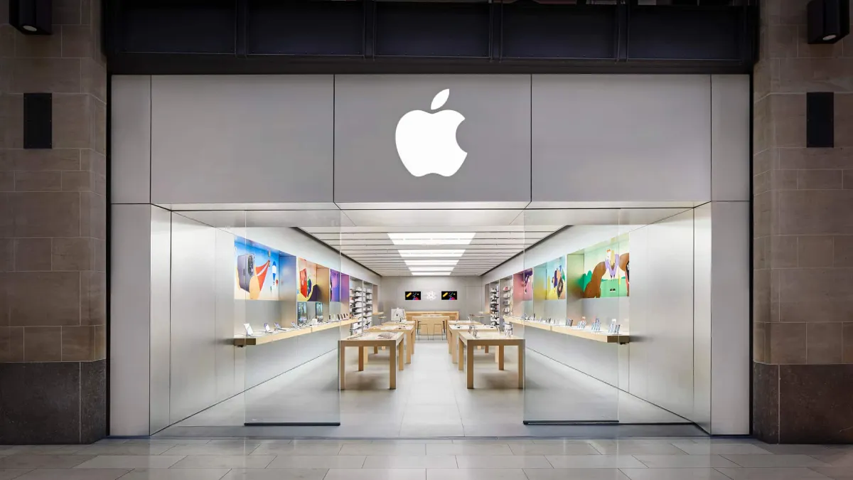 Apple Grand Arcade store exterior