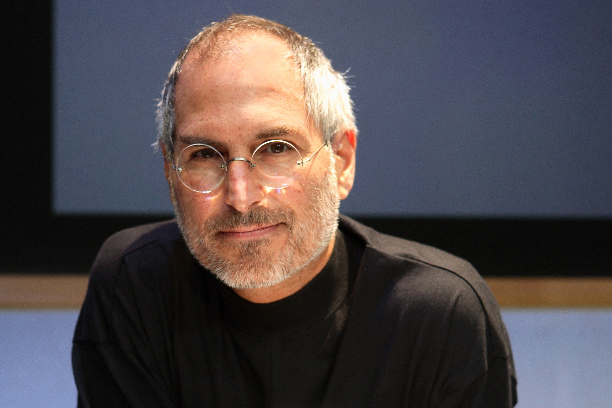 John Ternus and Tim Cook Pay Tribute to Steve Jobs on 15th Anniversary of His Death